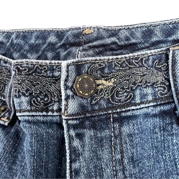 𝅺MOTTO Your Style Mantra Embellished Waistband. - Picture 3 of 12